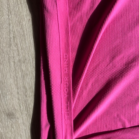 Lululemon swiftly tech short sleeve shirt - Picture 4 of 6